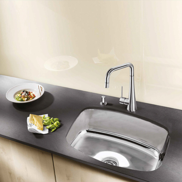 Undermount sink